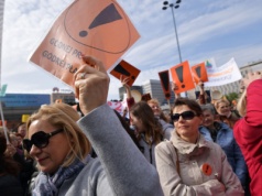Nauczyciele nie chcą już czekać na podwyżki. We wrześniu zaczną się protesty