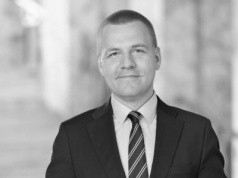 Fiński poseł znaleziony martwy w budynku parlamentu. Ujawniono, co tam się stało