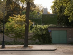 Znana willa w Warszawie wystawiona na sprzedaż. Prawie 100 tys. zł za m2, 40 mln za całość