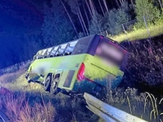 Zderzenie autobusu i ciężarówki. Są ranni. Koszmar na S7