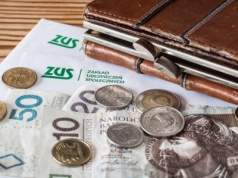 6 589,67 zł miesięcznie. Dwa razy więcej osób uprawnionych do dodatkowych pieniędzy