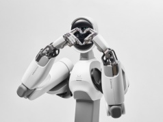 Czy to początek ery androidów? Nowy koreański robot zachwyca