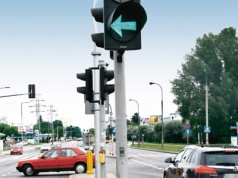 Sygnalizator S-3 to największa zmora kierowców. Jeden błąd i mandat 500 zł