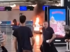 Chaos na popularnym włoskim lotnisku. Pasażer wzniecił tam pożar