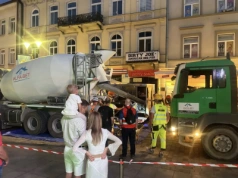 Ściana podmyta, ludzie muszą się wynieść z kamienicy przy deptaku