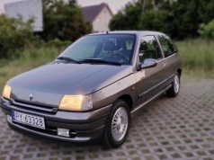 Używane Renault Clio Baccara z małym przebiegiem do kupienia w Polsce