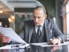 Prezes UOKiK walczy z zatorami płatniczymi. Ponad 3 mln zł kar dla firm opóźniających płatności