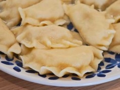 Pierogi ruskie nie mają szans. Z tym farszem są prawdziwą ucztą dla podniebienia