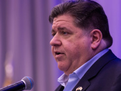 Gubernator J.B. Pritzker nie da pieniędzy na szkoły CPS