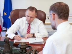 Pierwsze weto Nawrockiego i 21 podpisanych ustaw. „Jestem głosem Polaków”