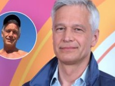 Michał Żebrowski zrzucił koszulkę i pręży muskuły. Ależ ma formę. 