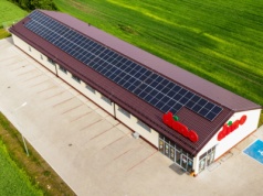 Spółka najbogatszego Polaka zwiększa zysk oraz liczbę instalacji fotowoltaicznych