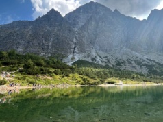 Przepiękny szlak w Tatrach dla każdego - to idealny pomysł na słoneczny weekend