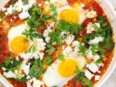 Szakszuka ze szpinakiem