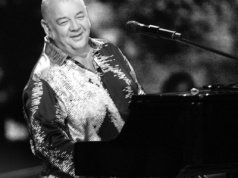 "To tylko chwila, może dwie..." Stanisław Soyka nie żyje