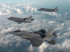 F-35 przy granicy z Ukrainą? Donald Trump pod presją