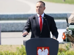 Jak Polacy oceniają Nawrockiego? Sondaż daje odpowiedź