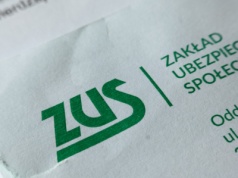 Co kwartał, nie co miesiąc. Nowy plan: taką emeryturę ZUS wypłaci rzadziej