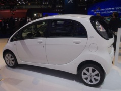 Citroën C-Zero i pilna akcja serwisowa! Ryzyko poważnych obrażeń przez wadliwe poduszki powietrzne