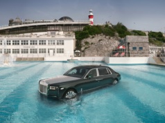 Utopili Rolls-Royce’a, bo kochają muzykę. Setne urodziny w stylu rock’n’roll