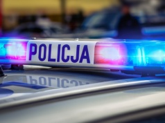 Wstrząsające sceny w Krakowie. Atak z nożem na taksówkarza. Zarządzono obławę