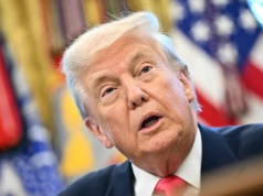 Cła Donalda Trumpa zmniejszą deficyt USA o 4 biliony dol.