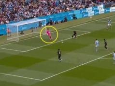 Piłkarski kryminał. Bramkarz Manchesteru City wrzucił kolegów na minę [WIDEO]