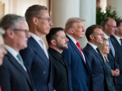 Polska postawiona do kąta. Polacy wskazali, kto powinien rozmawiać z Trumpem. Nowy sondaż mówi jasno
