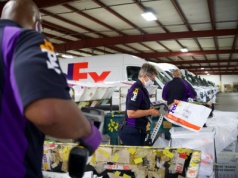 FedEx też stawia na sztuczną inteligencję! AI uprości odprawę celną