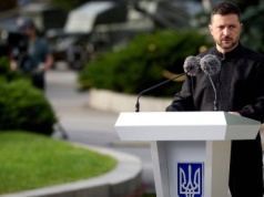Ważne święto w cieniu wojny. Emocjonalne wystąpienie Zełenskiego