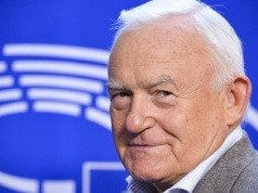 Scysja Millera z Komorowskim. Poszło o incydent dronowy