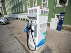 Dane bez złudzeń. Mocno wzrosła rejestracja elektryków. Wcale nie prowadzi Tesla