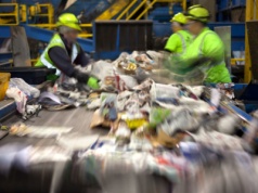 Przełomowy recykling plastiku nadchodzi. Innowacja z Chin zmienia świat