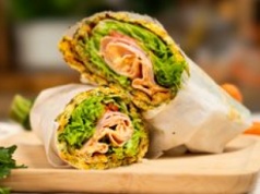 Wygląda jak tortilla, ale nie ma grama mąki. Zwijam i zajadam na kolację lub śniadanie