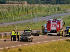 Nie żyje motocyklista. Wpadł w barierki