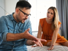 Wstydzą się przyznać, że dochodzą zbyt szybko. "Byłem aktorem i się z tym zmagałem"