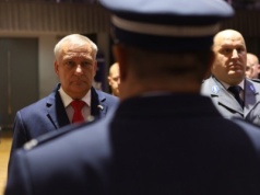 20-proc. wzrost uposażeń w 2025 roku? Wiceszef MSWiA: świadczenie mieszkaniowe jest formą podwyżki