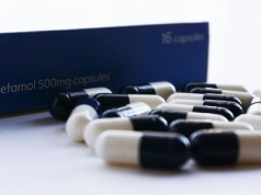 Używanie paracetamolu w ciąży może być powiązane z ryzykiem ADHD czy autyzmu u dziecka