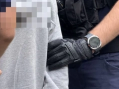 Wandal odpowie nie tylko za wandalizm. Ujawniono u niego nielegalną broń