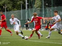 III liga gr. 1 – 4. kolejka. 10 goli w meczach Lechii i Widzewa II, porażki GKS i Warty