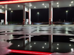 Benzyna w Rosji drożeje i znika ze stacji. To sytuacja po ukraińskich atakach