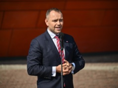 Prezydent Nawrocki „Wyłączył internet” Ukrainie?