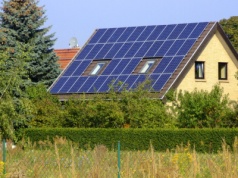 Zmiany w fotowoltaice zablokowane. Nowych rozliczeń za prąd też nie będzie