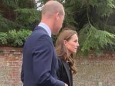 Księżna Kate w końcu się pokazała. Przyłapali ją fotoreporterzy, jeden szczegół natychmiast zwraca uwagę