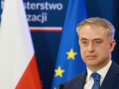 Gawkowski: „Nawrocki wyłącza swoją decyzją internet Ukrainie”