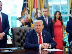 Nowy dekret Donalda Trumpa. Kto znieważy flagę USA, pójdzie na rok do więzienia