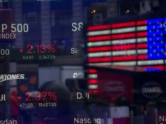 Spadki na rynkach akcji w USA