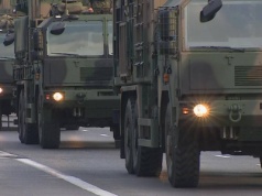 Kolumny wojskowe na ulicach polskich miast. Jest apel Dowództwa Generalnego RSZ