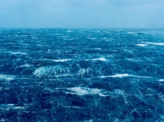Fragmenty dna oceanicznego są… wywrócone do góry nogami? Czy to w ogóle możliwe?