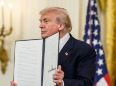 Polska nie wprowadzi nowego podatku. Groźby Trumpa i prezydenckie weto